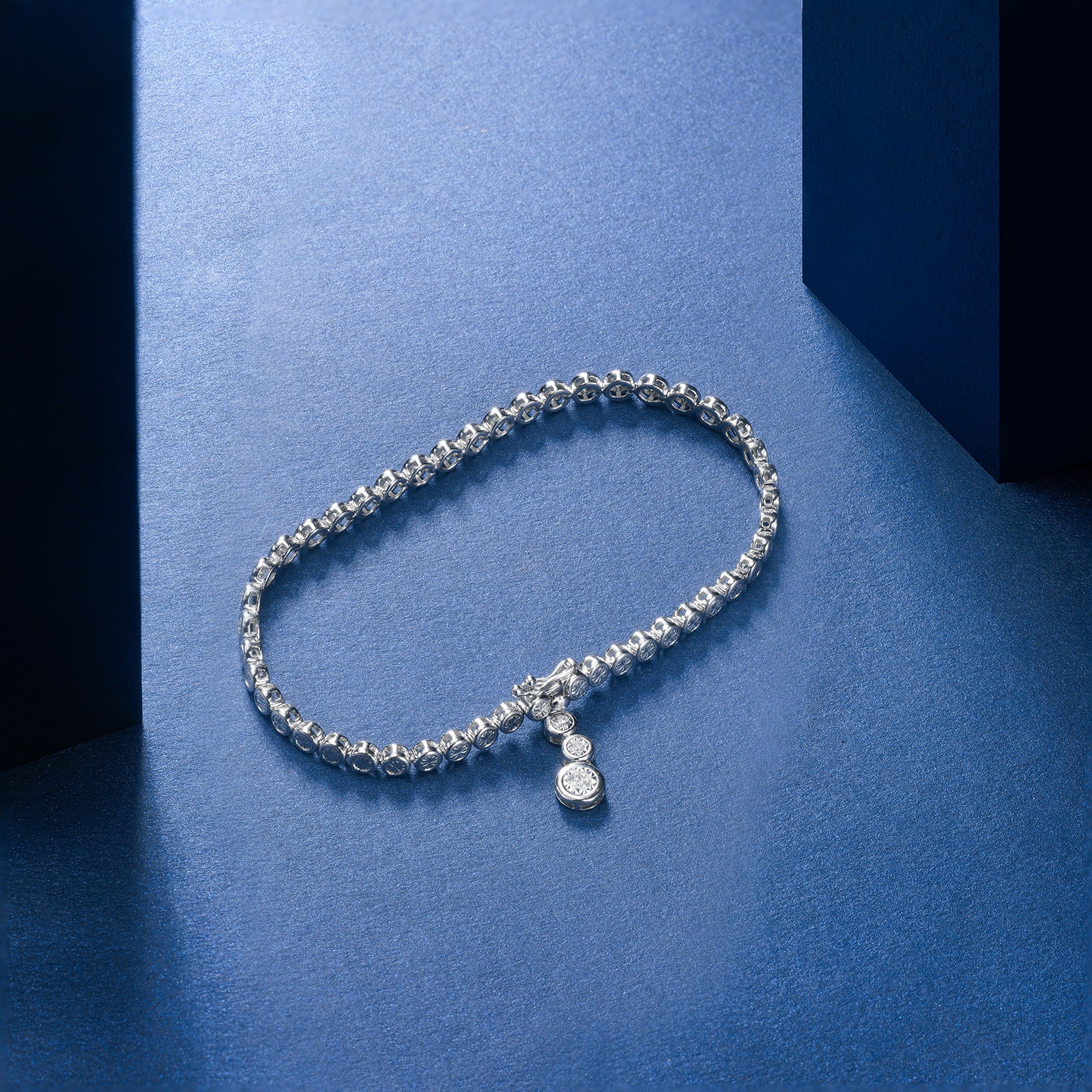 Pointer Bracelet - DK199956 image